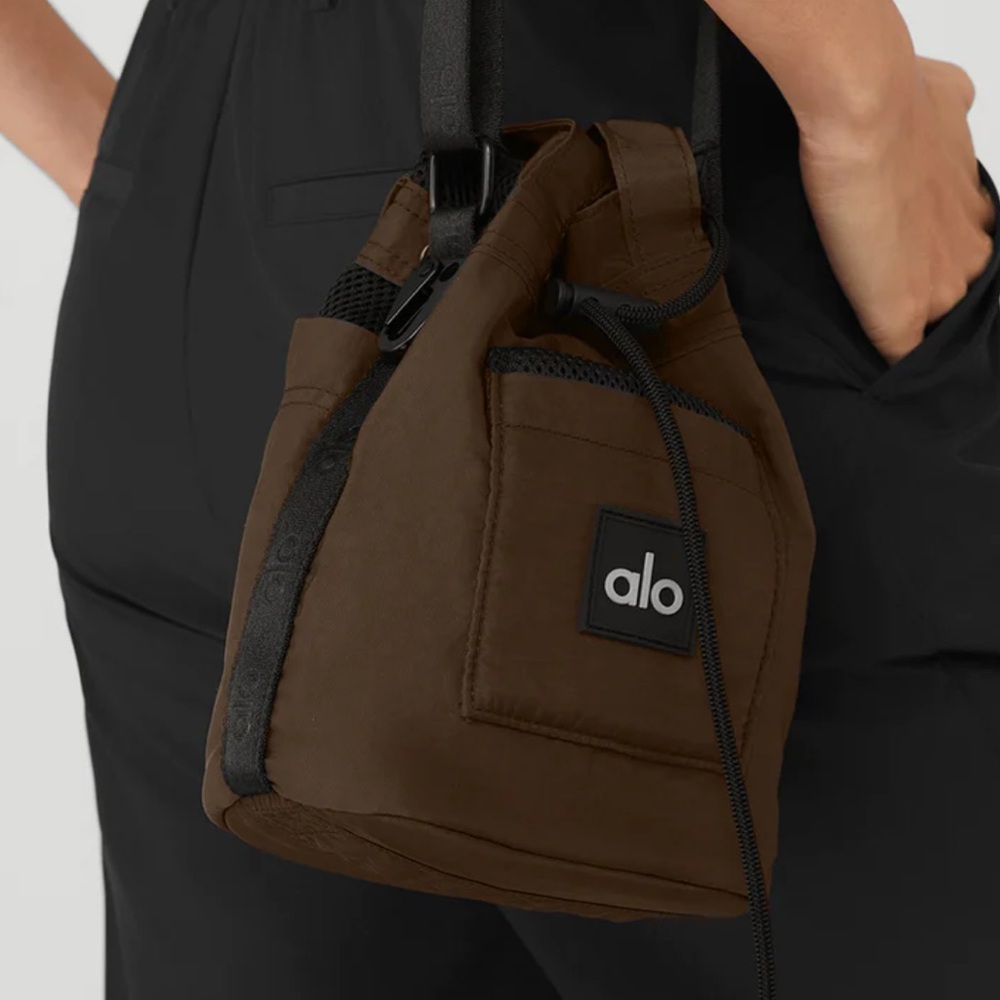 Alo Yoga Espresso Bucket Bag